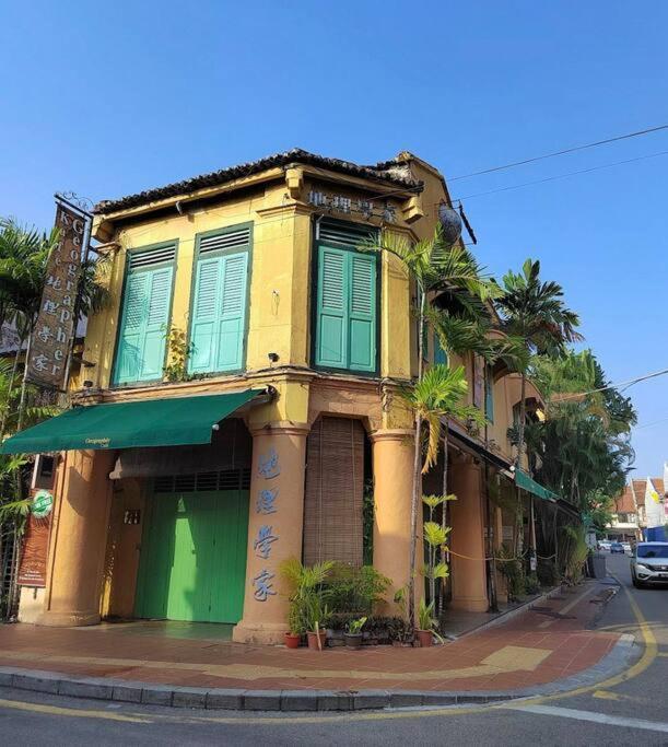 Urban Oasis Retreat Apartment Malacca Exterior photo